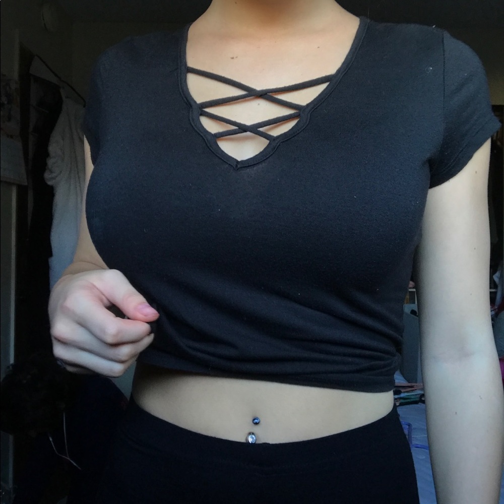 Black crop top